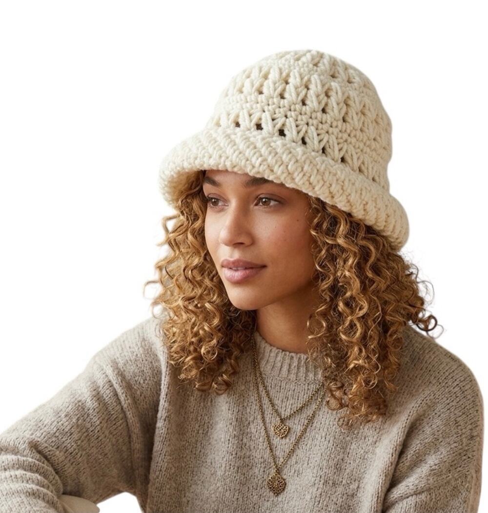 Betmar Vintage Boho Acrylic Rolled Beanie Hat Crocheted Ivory Women's One Size